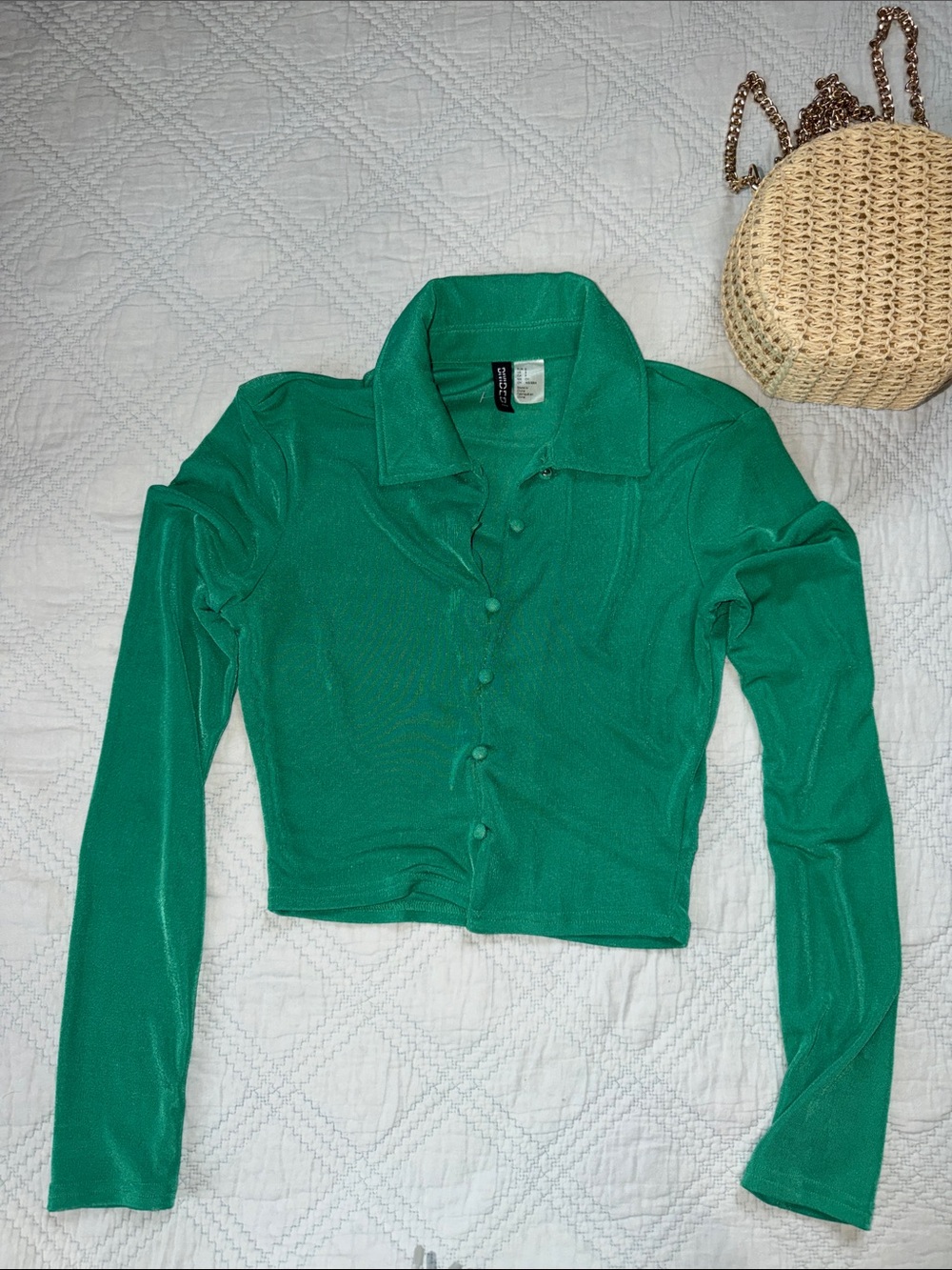 H&M Emerald Green Long-Sleeve Button-Up Crop Top